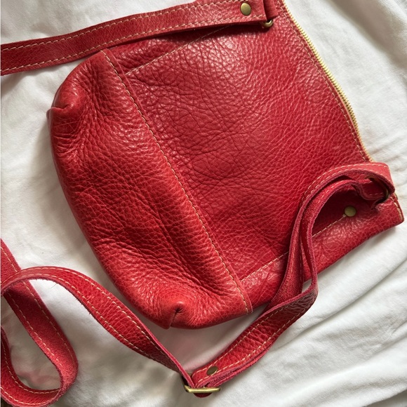 Portland Leather Sugar Crossbody Bag (pink) from the rainbow collection - Picture 2 of 5